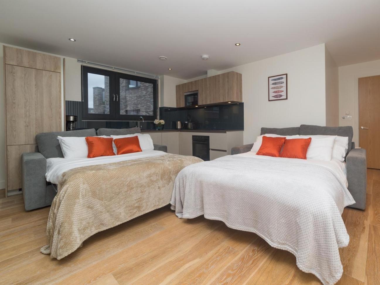 Central Tower Bridge Apartment لندن الغرفة الصورة