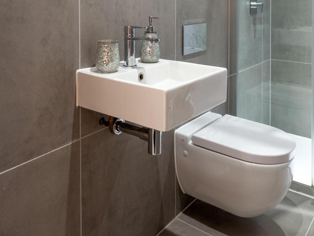 Central Tower Bridge Apartment لندن المظهر الخارجي الصورة